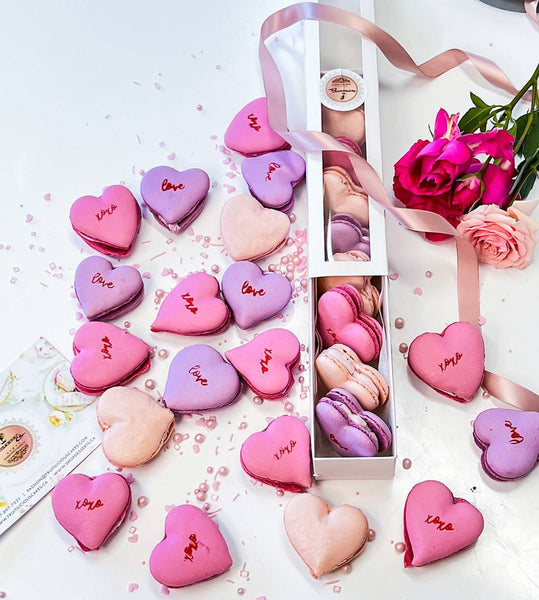 XOXO Heart Macaron Gift Box - Shop Desserts